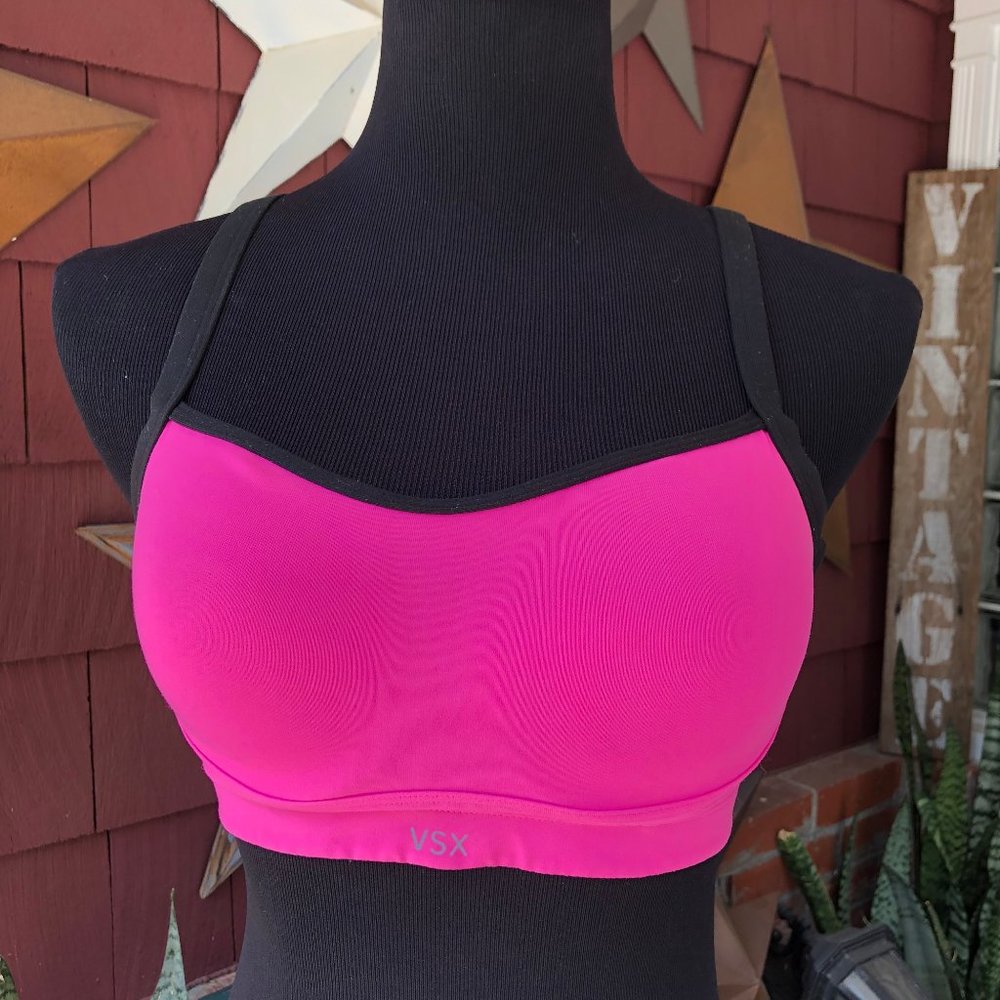 Victorias Secret VSX Sports Bra Pink Size 32D